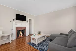 21 Spring St, Newport, RI 02840 - Photo 4