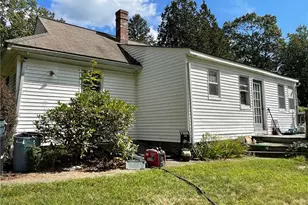 163 Woodside Ave, Cumberland, RI 02864 - Photo 6