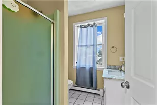 20 Morrison Ave, Middletown, RI 02840 - Photo 12