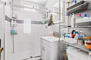 35 Brewer St, Newport, RI 02840 - Photo 12