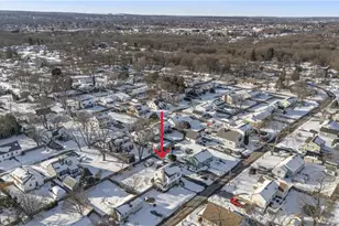 25 Newfield Ave, Warwick, RI 02888 - Photo 28