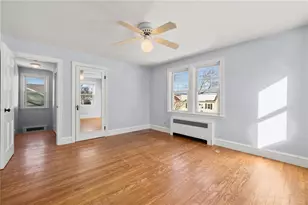 25 Newfield Ave, Warwick, RI 02888 - Photo 16