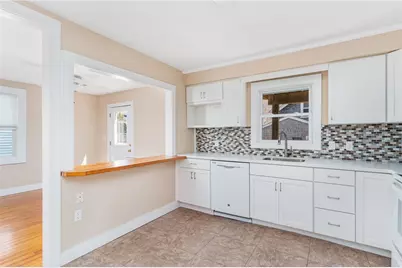 23 Holland Street #1, Newport, RI 02840 - Photo 4