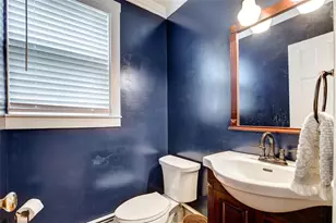 7 Division St, Newport, RI 02840 - Photo 8