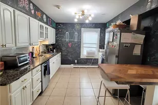 102 Broadway, Newport, RI 02840 - Photo 8