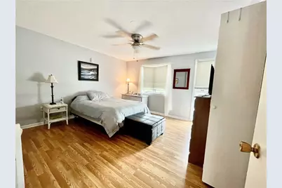 106 Swinburne Row, Newport, RI 02840 - Photo 18