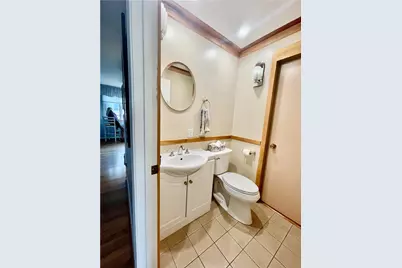 106 Swinburne Row, Newport, RI 02840 - Photo 10