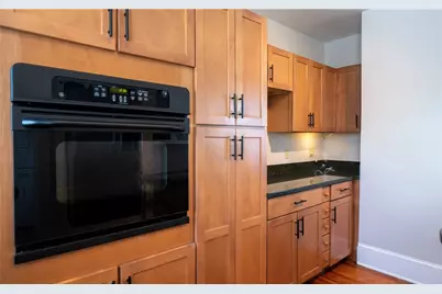 446 Broadway #B, Newport, RI 02840 - Photo 8
