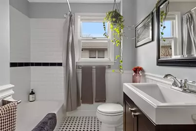 65 Marion Avenue S, Cranston, RI 02905 - Photo 20