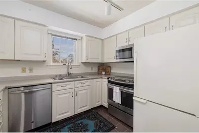 77 Narragansett Avenue #C, Jamestown, RI 02835 - Photo 4