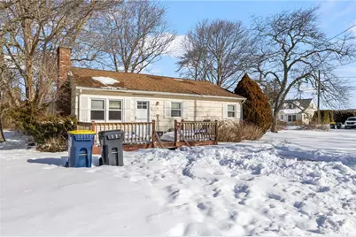 8 Anchorage Road, Narragansett, RI 02882 - Photo 2