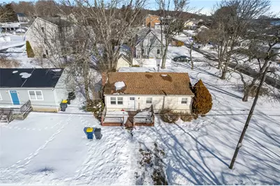 8 Anchorage Road, Narragansett, RI 02882 - Photo 4