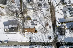 8 Anchorage Rd, Narragansett, RI 02882 - Photo 16