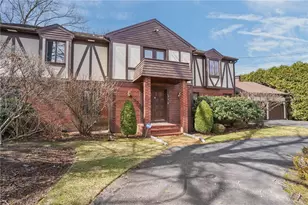 82 Mountain Laurel Dr, Cranston, RI 02920 - Photo 2