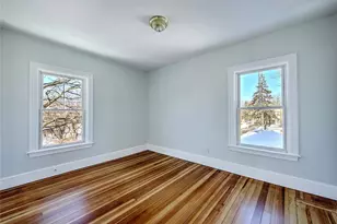 17 Pidge Ave, Pawtucket, RI 02906 - Photo 14