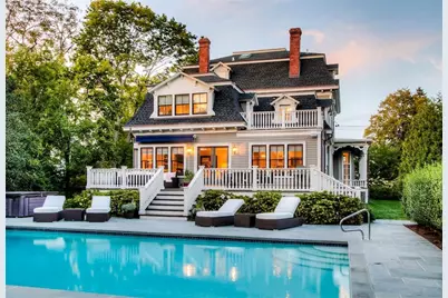 15 Berkeley Avenue, Newport, RI 02840 - Photo 1