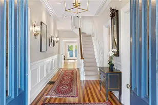 15 Berkeley Ave, Newport, RI 02840 - Photo 2