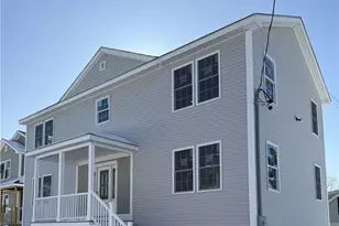 35 Hurley Ave, Pawtucket, RI 02860 - Photo 1