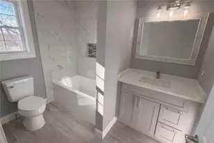 35 Hurley Ave, Pawtucket, RI 02860 - Photo 10