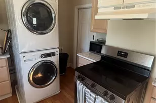 9 Narragansett Ave, Newport, RI 02840 - Photo 4