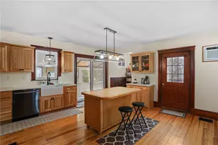 54 Sulyma St, Cumberland, RI 02864 - Photo 10