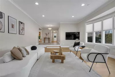 275 Meshanticut Valley Parkway, Cranston, RI 02920 - Photo 8