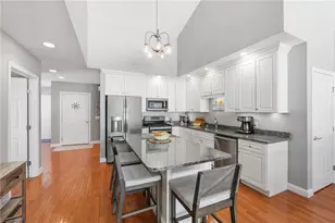 14 Bella Vista Cir, Glocester, RI 02814 - Photo 10