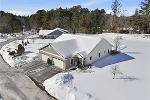 14 Bella Vista Cir, Glocester, RI 02814 - Photo 4