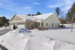 14 Bella Vista Cir, Glocester, RI 02814 - Photo 2