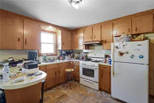 11 Wood St, West Warwick, RI 02893 - Photo 14