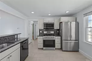 22 Phillips Ave, Warwick, RI 02888 - Photo 4