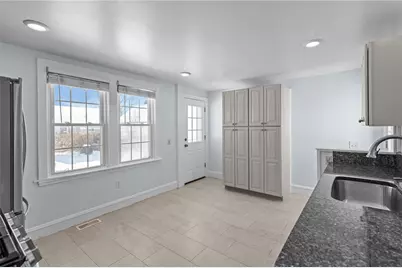 22 Phillips Avenue, Warwick, RI 02888 - Photo 6