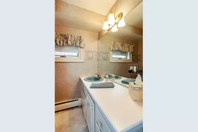 90 Putnam Avenue, Johnston, RI 02919 - Photo 38