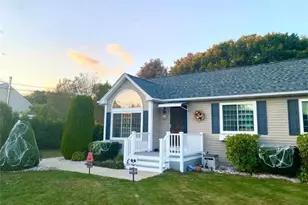 34 King St, Coventry, RI 02816 - Photo 2