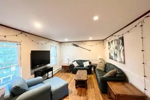 10 Hammond St, Newport, RI 02840 - Photo 1