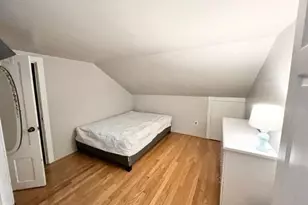 10 Hammond St, Newport, RI 02840 - Photo 16