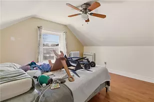 21 Clinton Ave, Newport, RI 02840 - Photo 32