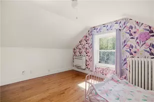21 Clinton Ave, Newport, RI 02840 - Photo 36