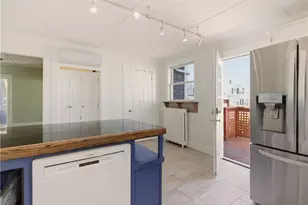 21 Clinton Ave, Newport, RI 02840 - Photo 18