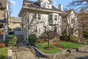 325 Wayland Ave, Providence, RI 02906 - Photo 2