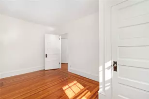 325 Wayland Ave, Providence, RI 02906 - Photo 36