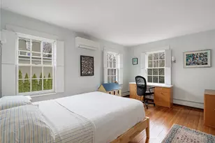 7 Cushing St, Providence, RI 02906 - Photo 24
