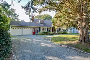 569 Turner Rd, Middletown, RI 02842 - Photo 2