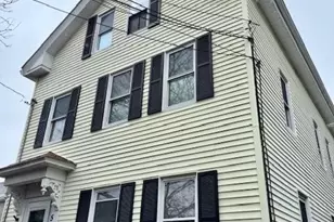 5 Goulding St, Providence, RI 02906 - Photo 8