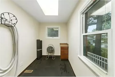 2789 Post Road, Warwick, RI 02886 - Photo 10