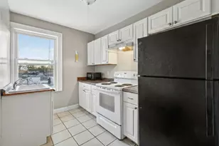 31 Child St, Warren, RI 02885 - Photo 8