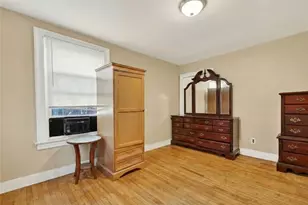 31 Child St, Warren, RI 02885 - Photo 4