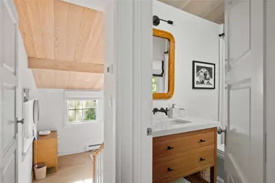 50 Cliff Avenue, Newport, RI 02840 - Photo 22