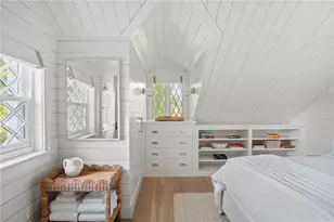 50 Cliff Ave, Newport, RI 02840 - Photo 26