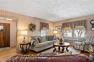 408 Fair St, Warwick, RI 02888 - Photo 8